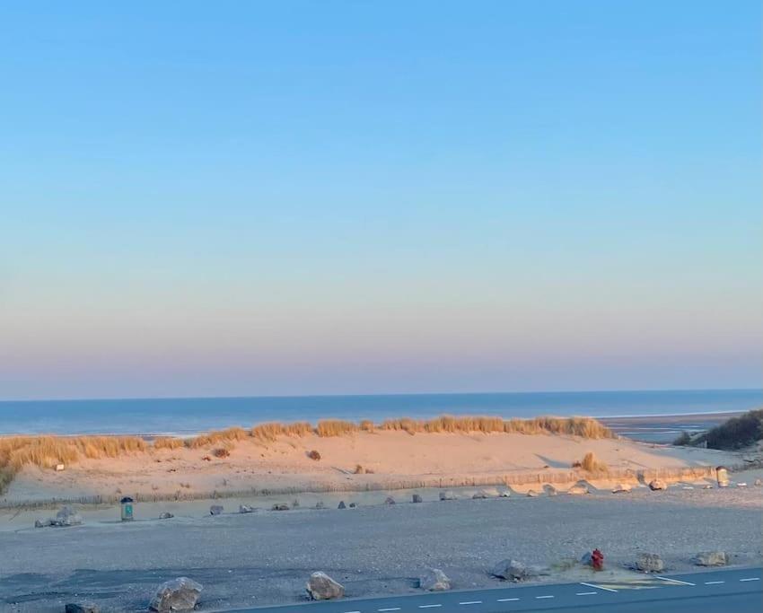 Studio Entre Mer Et Dunes Avec Balcon Vue Laterale Mer 50M Plage Pour 3 Pers Wifi Menage Compris Fort-Mahon-Plage Exterior photo
