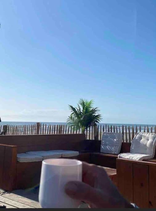 Studio Entre Mer Et Dunes Avec Balcon Vue Laterale Mer 50M Plage Pour 3 Pers Wifi Menage Compris Fort-Mahon-Plage Exterior photo